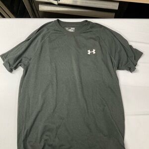 Under Armour Gray Short Sleeve Tee
